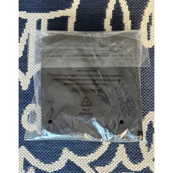 Hedley & Bennett Essential Apron - BRAND NEW SEALED - Caviar Black - Picture 3 of 3